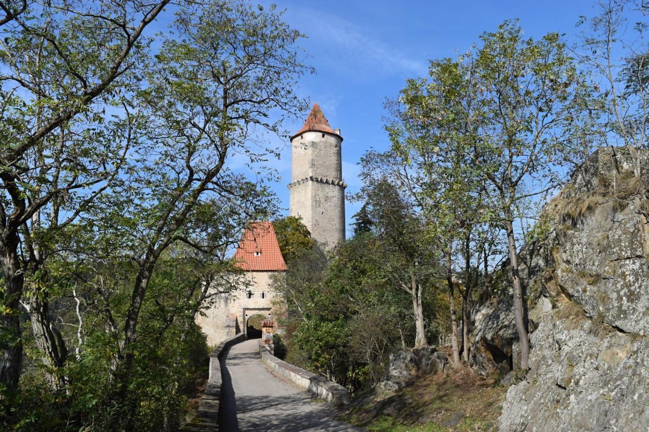 Mlyn Kamenice Klucenice Exteriér fotografie