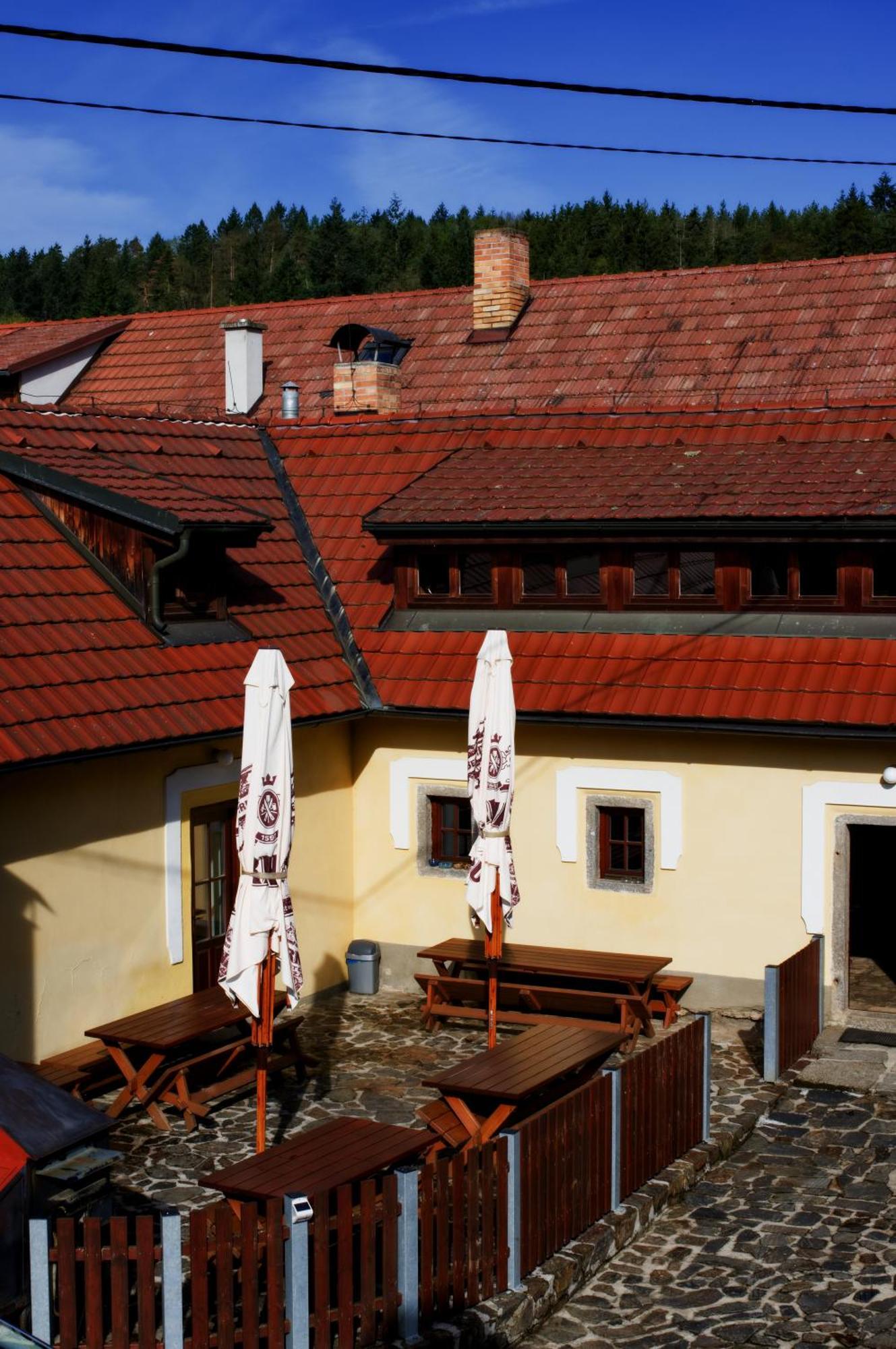 Mlyn Kamenice Klucenice Exteriér fotografie