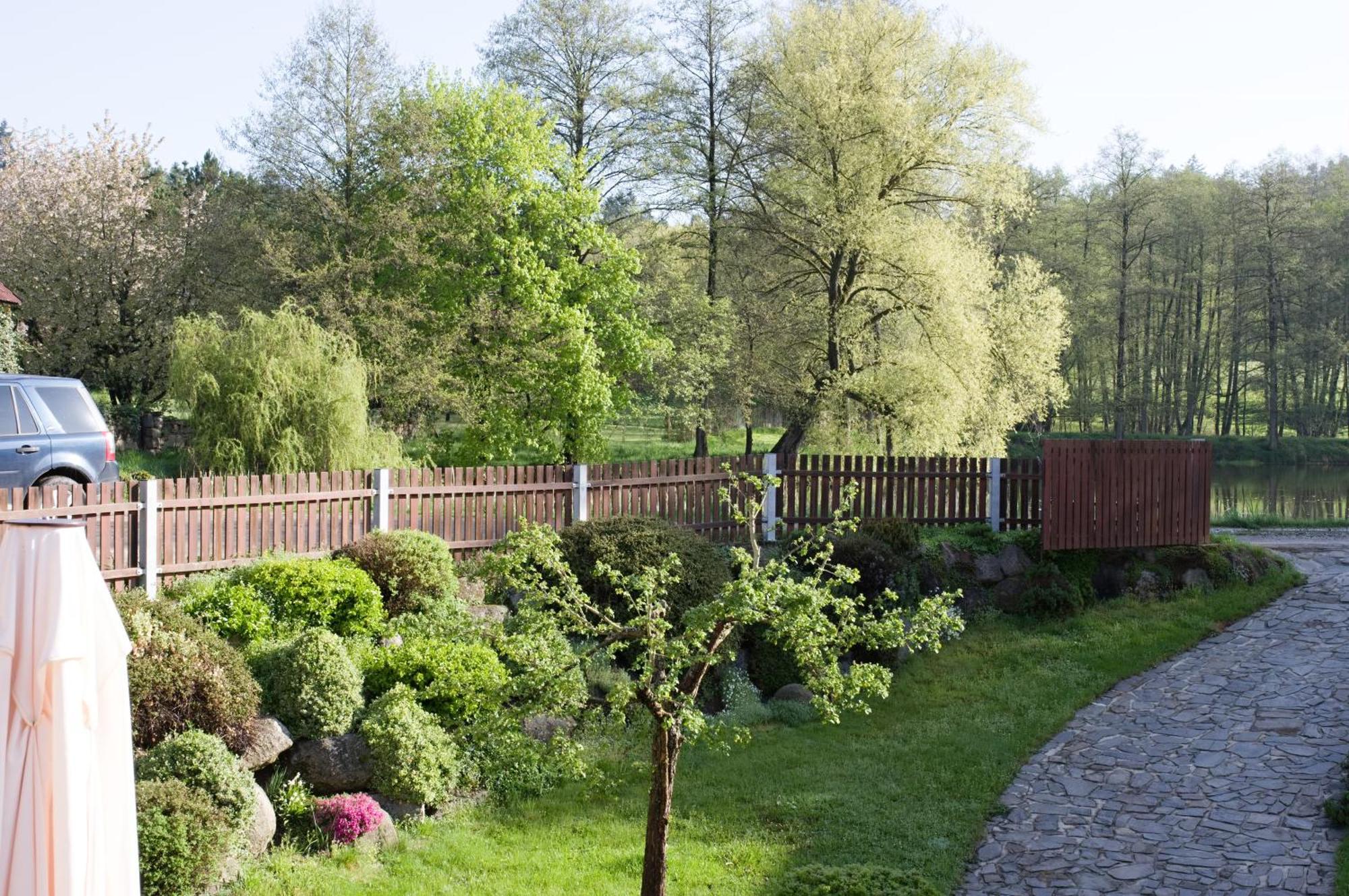 Mlyn Kamenice Klucenice Exteriér fotografie